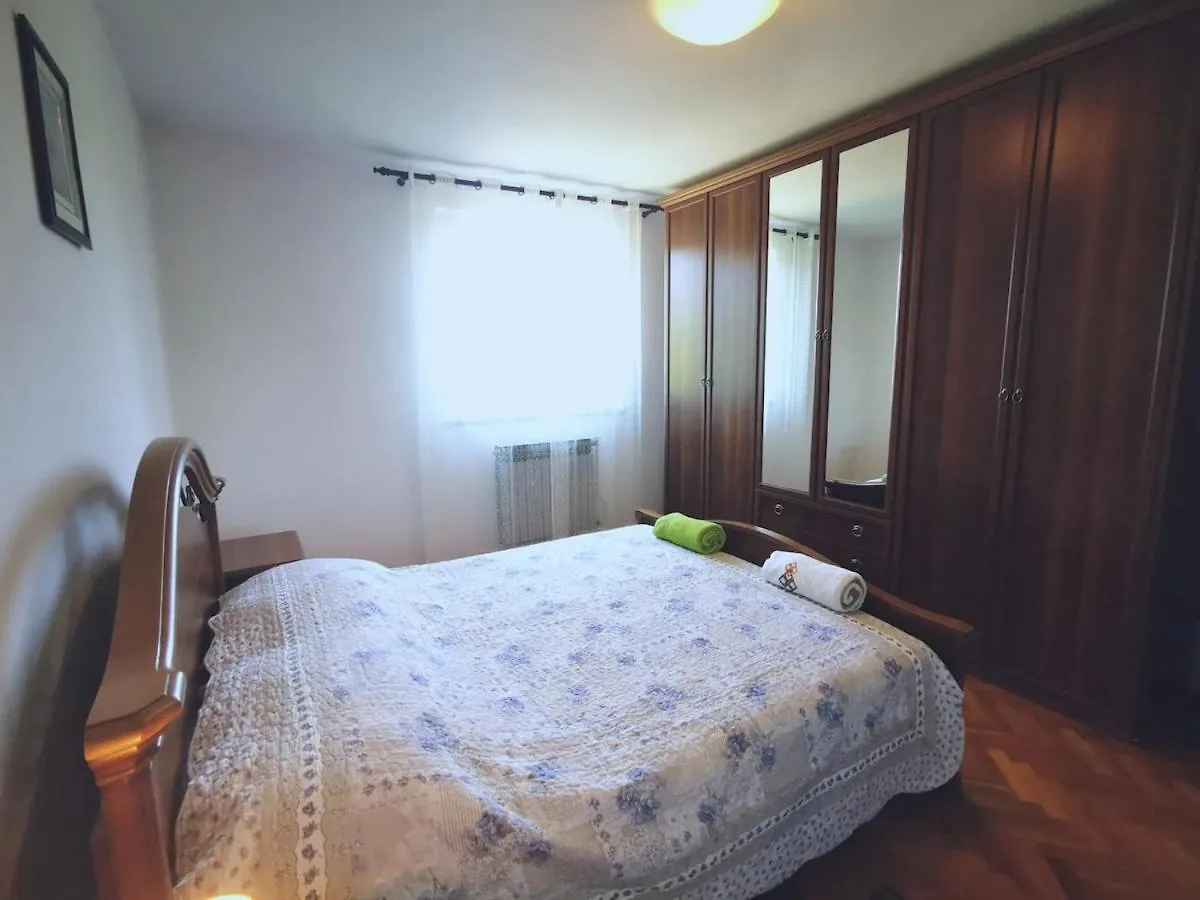 Apartment Irena 2, Free Parking, 10 Min From Sea Rovinj