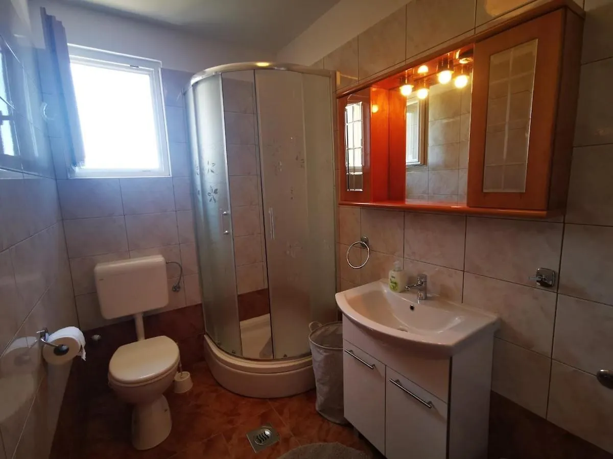 Apartment Irena 2, Free Parking, 10 Min From Sea Rovinj