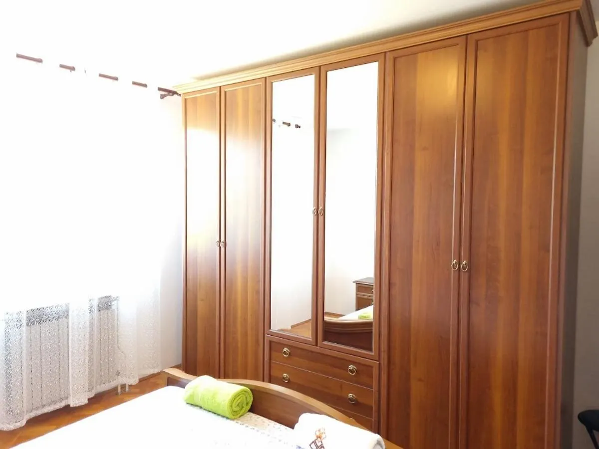 רוביני Apartment Irena 2, Free Parking, 10 Min From Sea